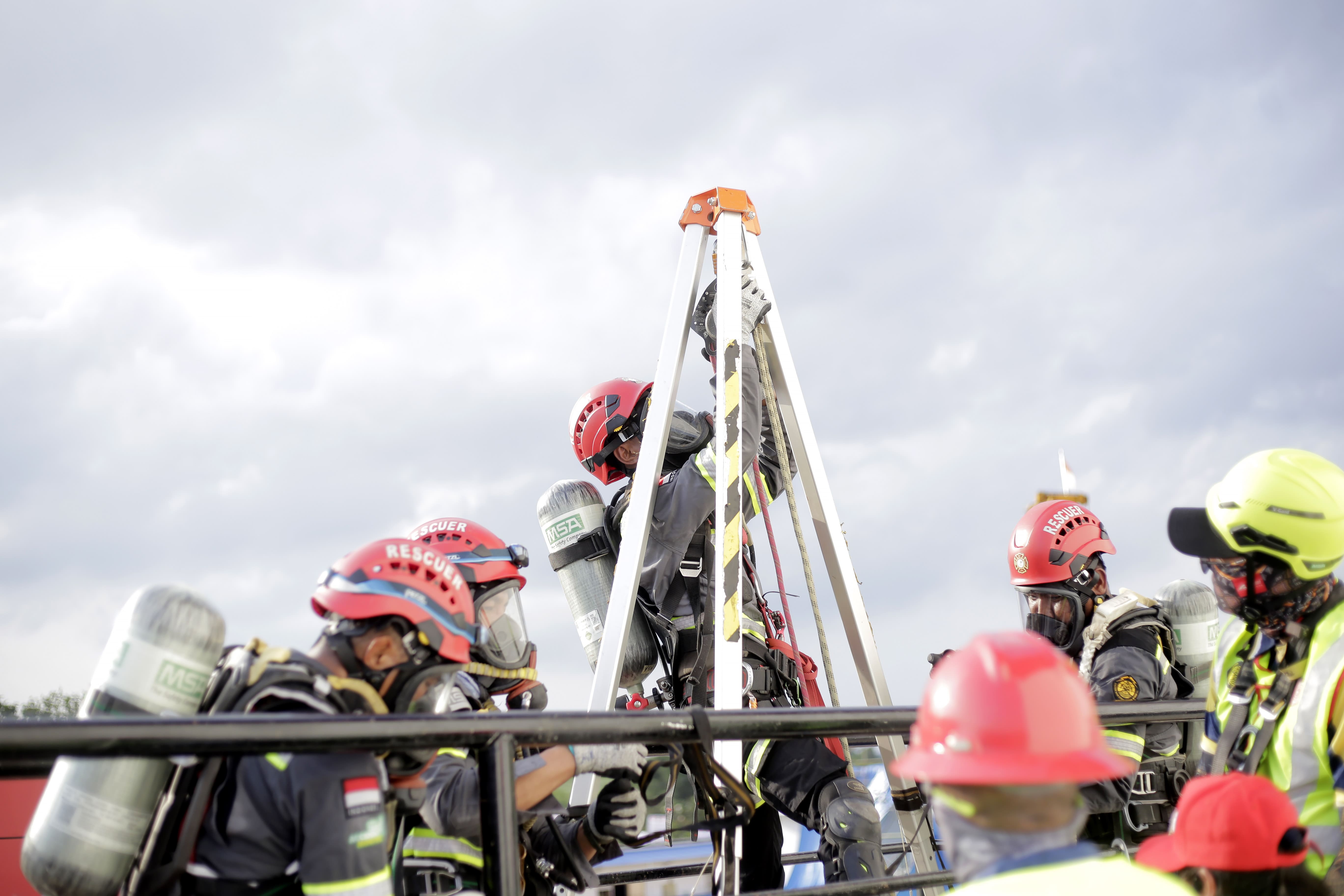CHALLENGE 03: CONFINED SPACE RESCUE (CSR)