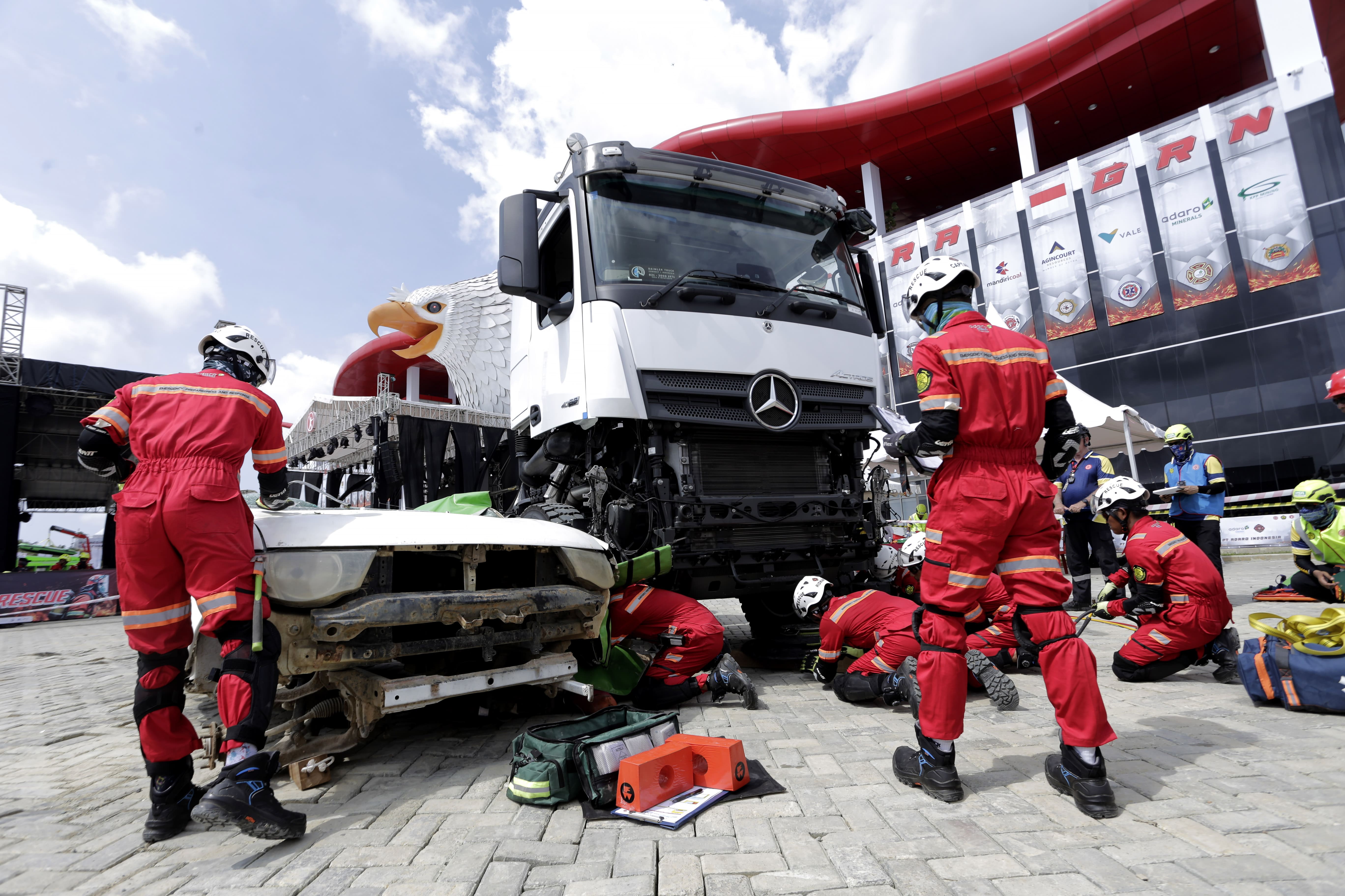 Challenge 01: Road Accident Rescue (RAR)