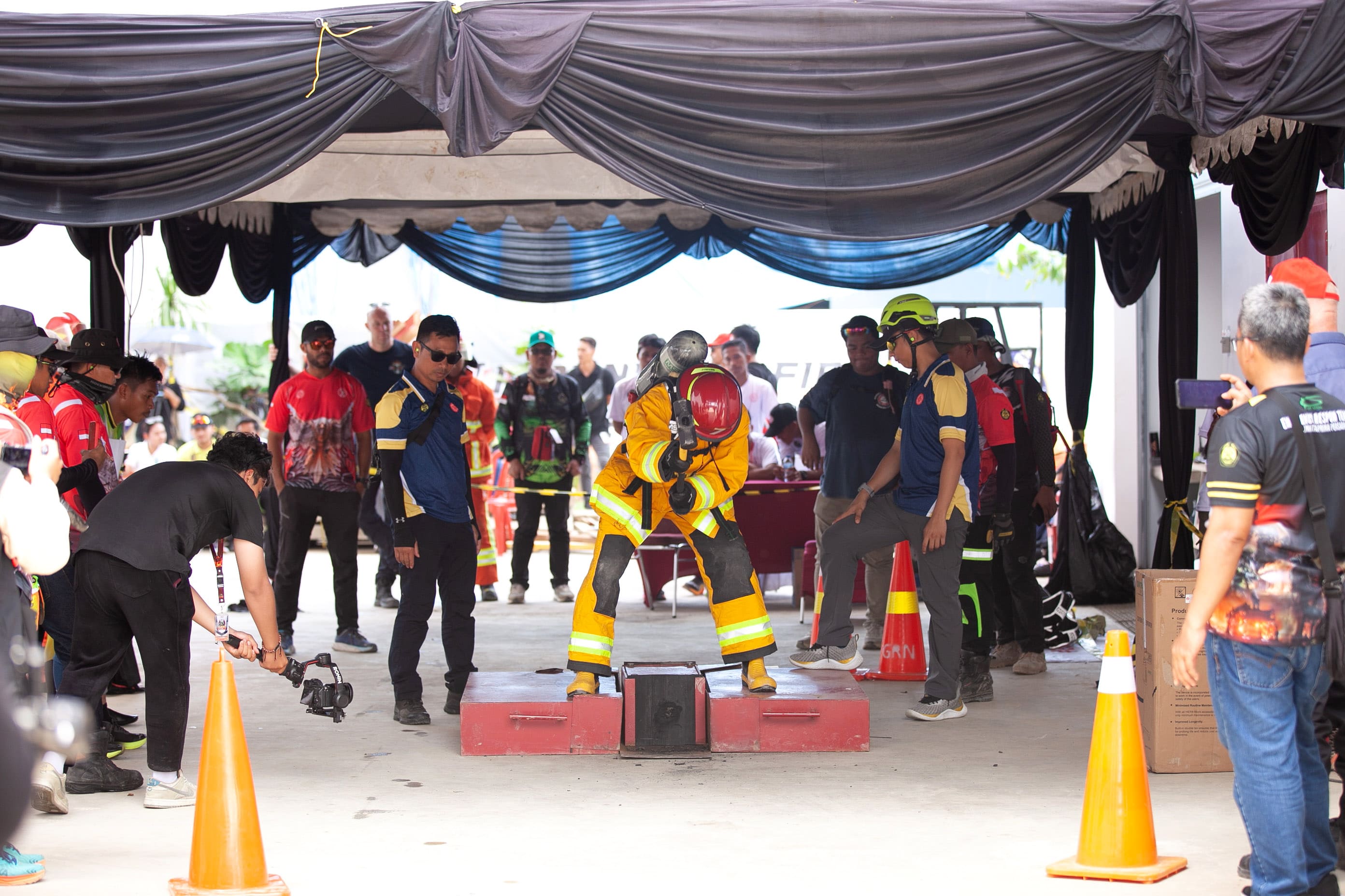 CHALLENGE 08: FIREFIGHTER COMBAT CHALLENGE (FCC)